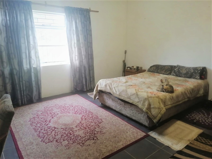 5 Bedroom Property for Sale in Ferreira Free State